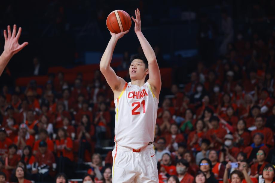 B体育-胡金秋20+12廖三宁16分 中国男篮客场逆转日本