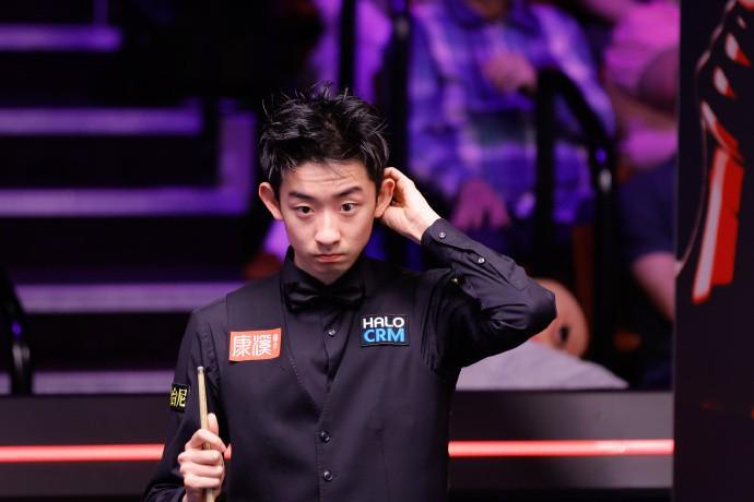 B体育-斯诺克世锦赛：吴宜泽13-11塞尔比晋级8强，等待特鲁姆普和瓦菲的胜者