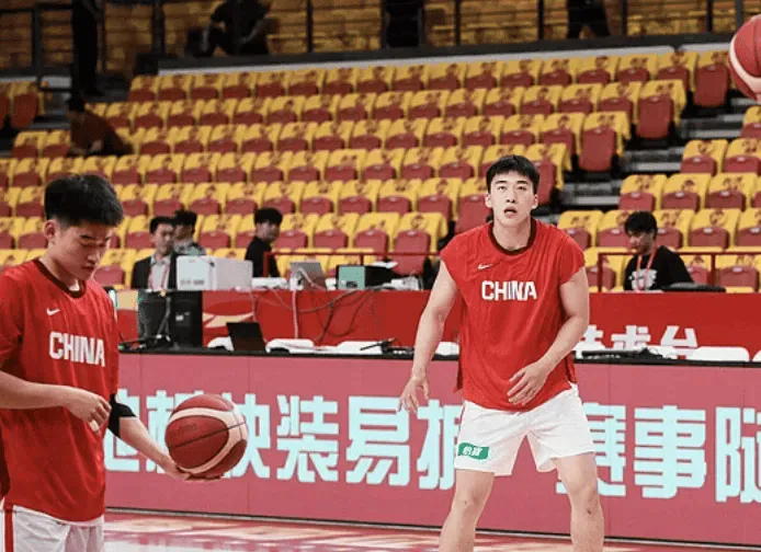 BSPORTS-今晚热身赛大名单：刘金雨&amp;amp;杨曦皓替换崔永熙&amp;amp;蒋浩然出战